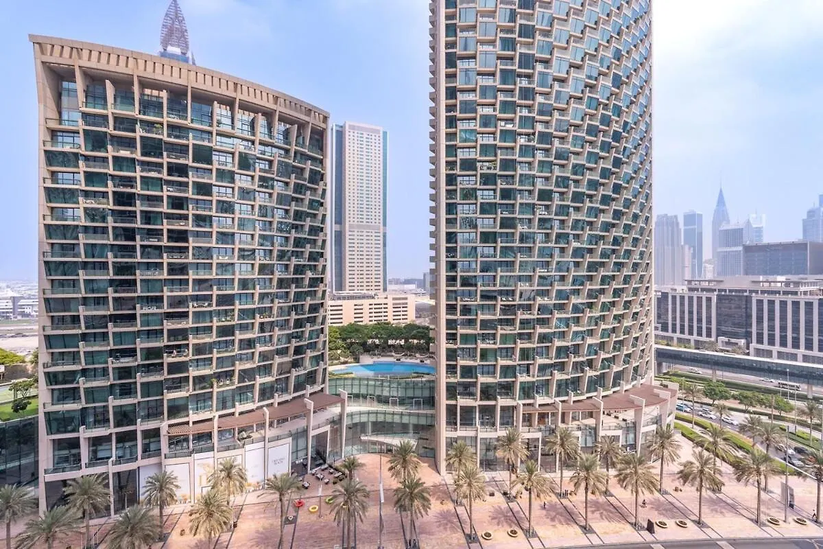 Captivating 2Br With Burj Khalifa Views In Downtown Dubai Apartment